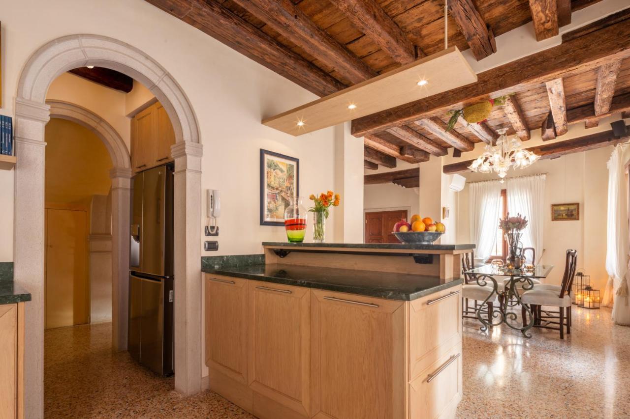 Apartamento Garden Mansion With Private Mooring R&r Venecia
