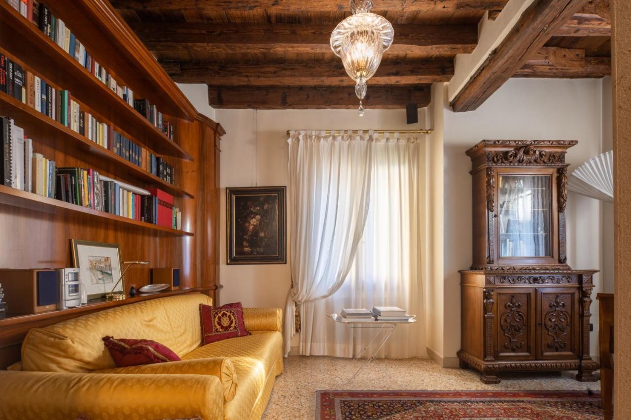Apartamento Garden Mansion With Private Mooring R&r