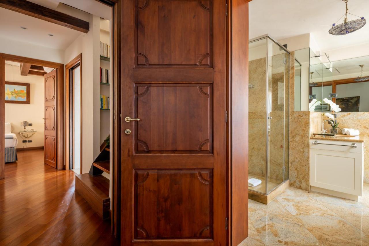 Garden Mansion With Private Mooring R&r Apartamento Venecia