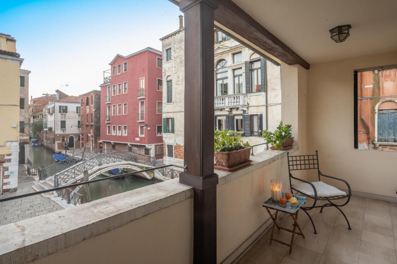 Garden Mansion With Private Mooring R&r Apartamento